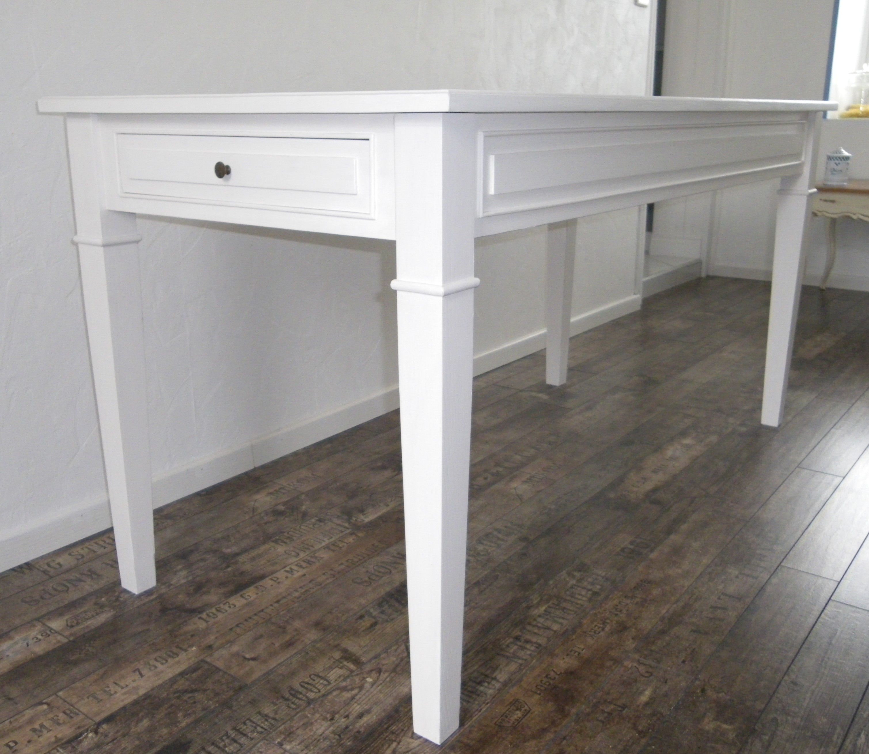 Table de cuisine / salle à manger peinte blanche  AnjouDeco